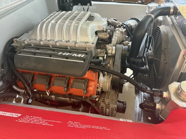 Supercharged Hemi engine build with polished intake